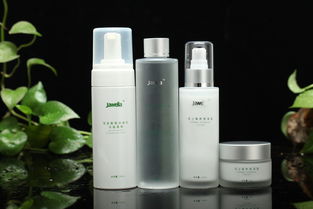 稀土元素賦能，鏡頭下的極光發絲 創意化妝品與頭發護理產品的跨界視覺盛宴